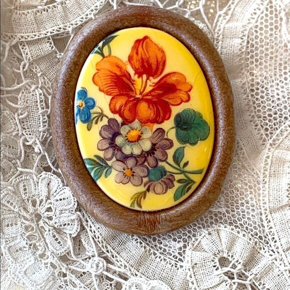 Vintage Austrian transferwear floral pin wood - Picture 1 of 6